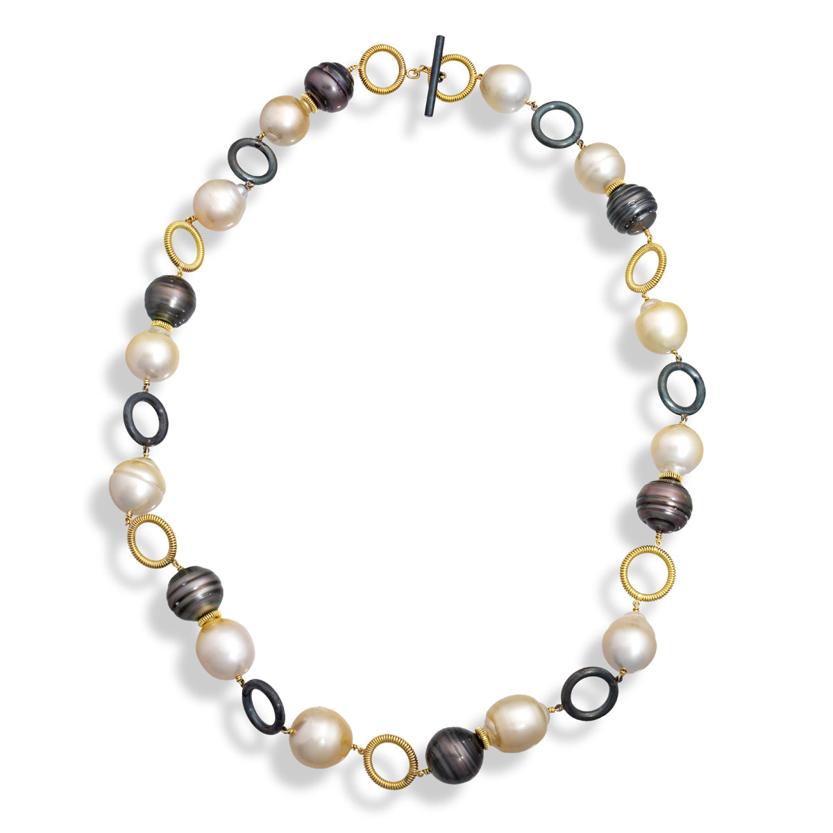 Mixed Pearl Necklace with Gold and Iron