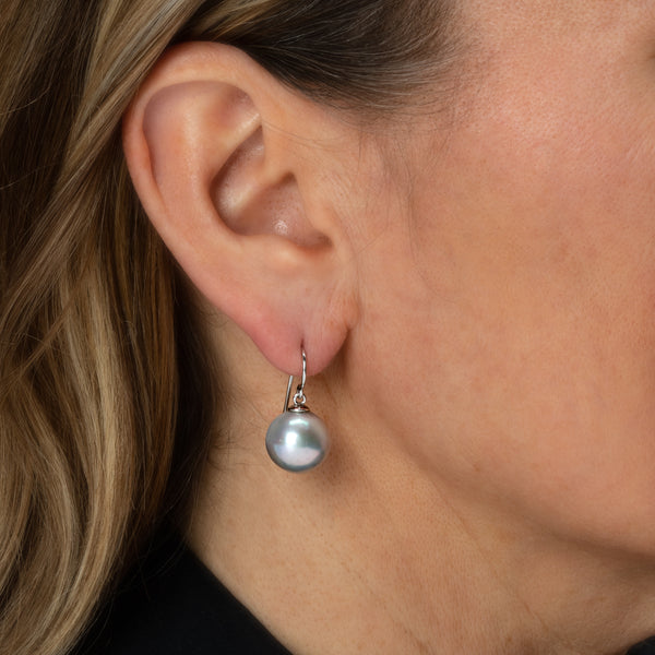 Boucles d'oreilles en Perles Grises