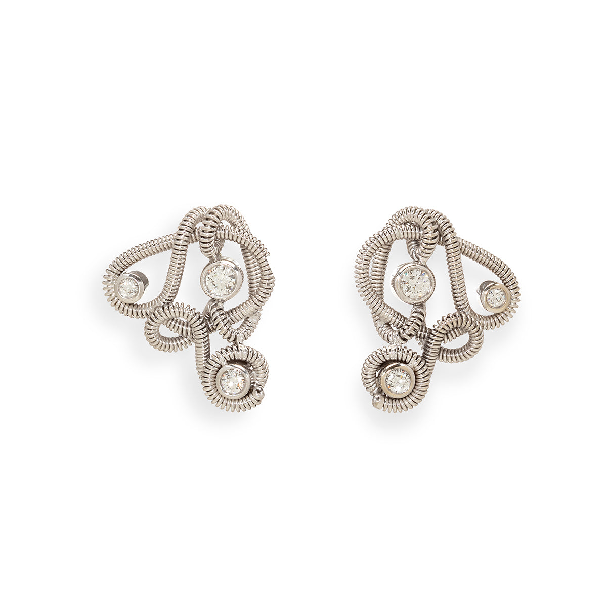 Boucles d'oreilles en diamant en spirale