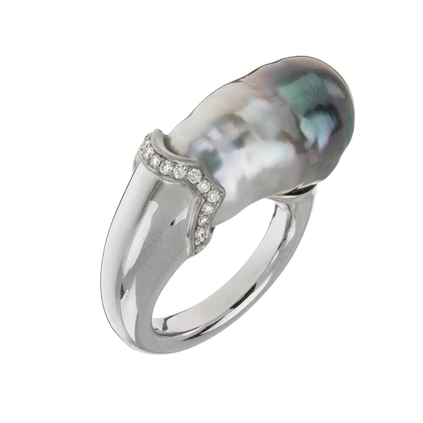 Bicolour Tahitian Pearl and Diamond Ring