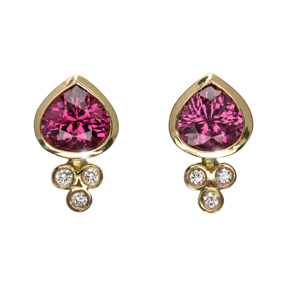 Boucles d’oreilles Grenat Rhodolite et Trinité de Diamants