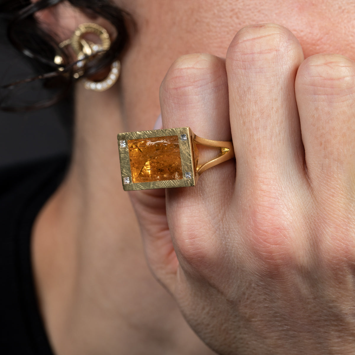 Flat Citrine Pierced Sides Ring